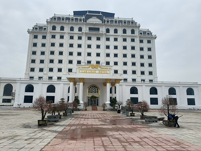 Lan Châu Hotel