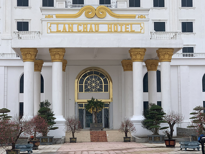 Lan Châu Hotel 